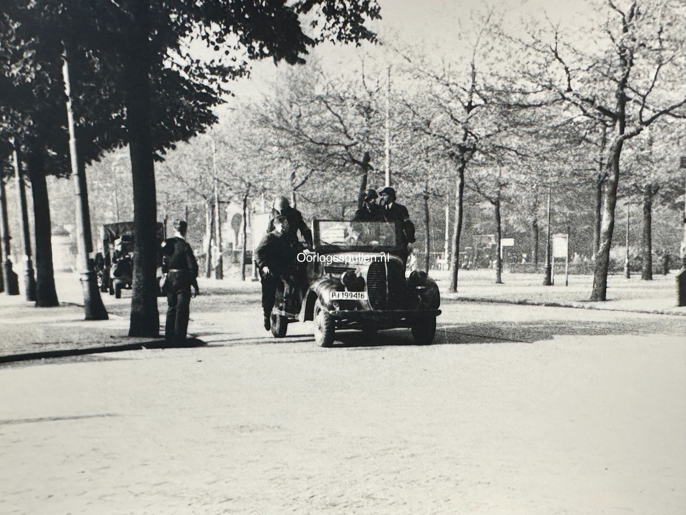 Original WWII Dutch rare extensive photo grouping of the liberation of Amsterdam - Afbeelding 59