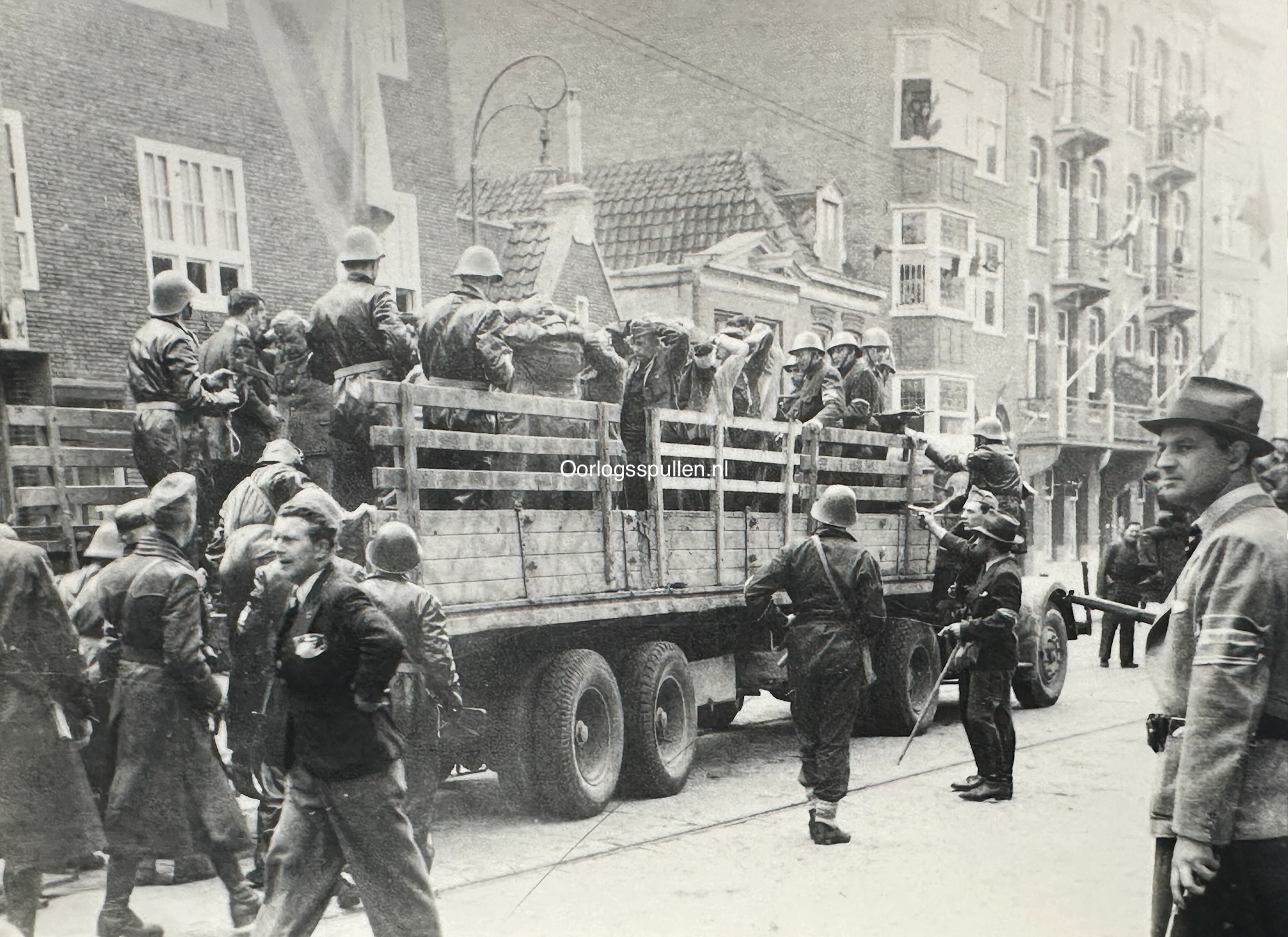 Original WWII Dutch rare extensive photo grouping of the liberation of Amsterdam - Afbeelding 58