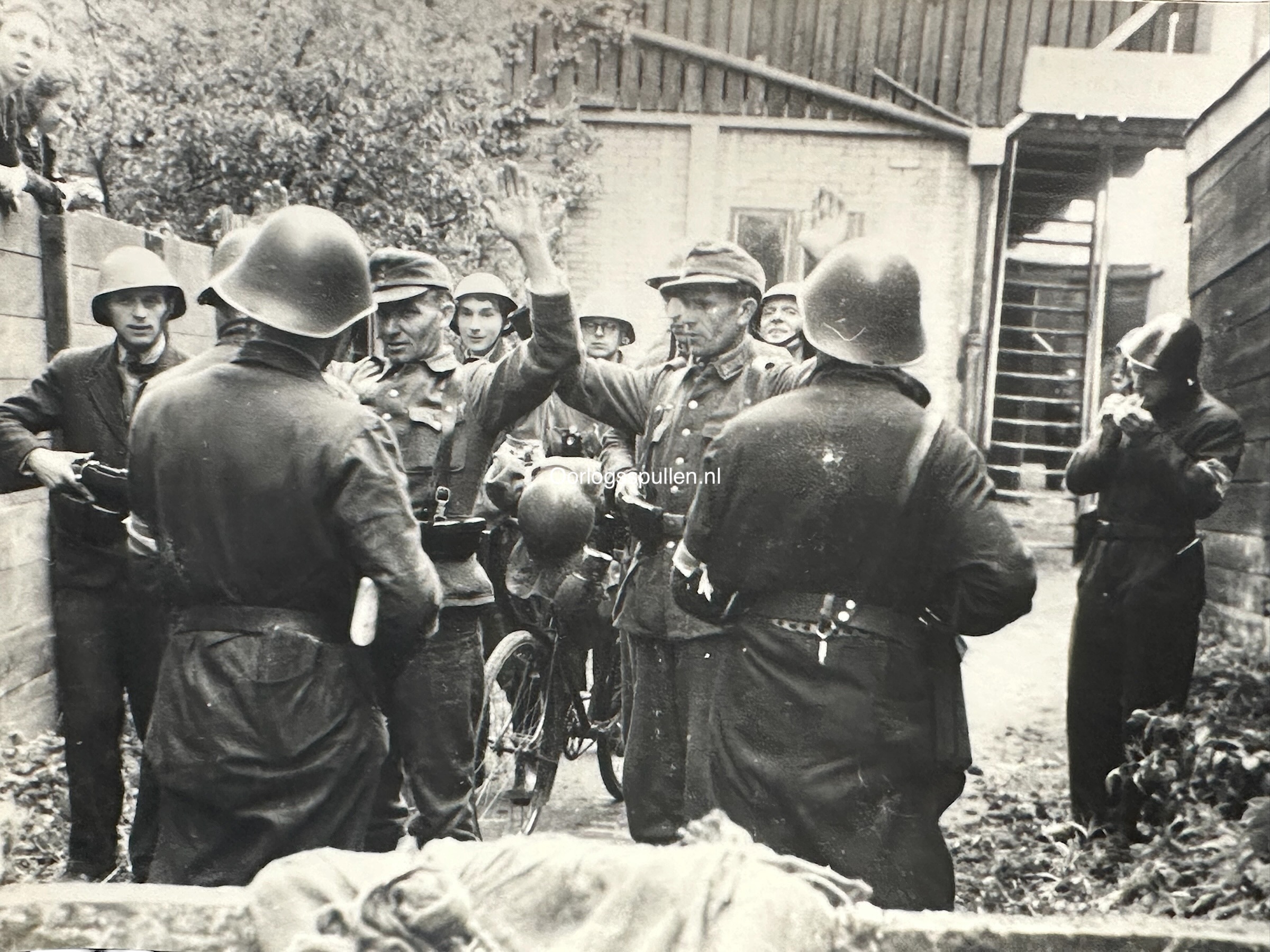 Original WWII Dutch rare extensive photo grouping of the liberation of Amsterdam - Afbeelding 15