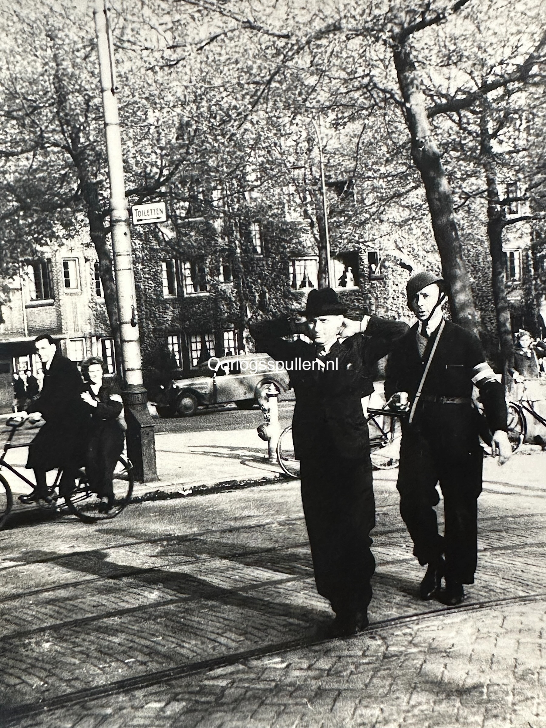 Original WWII Dutch rare extensive photo grouping of the liberation of Amsterdam - Afbeelding 55