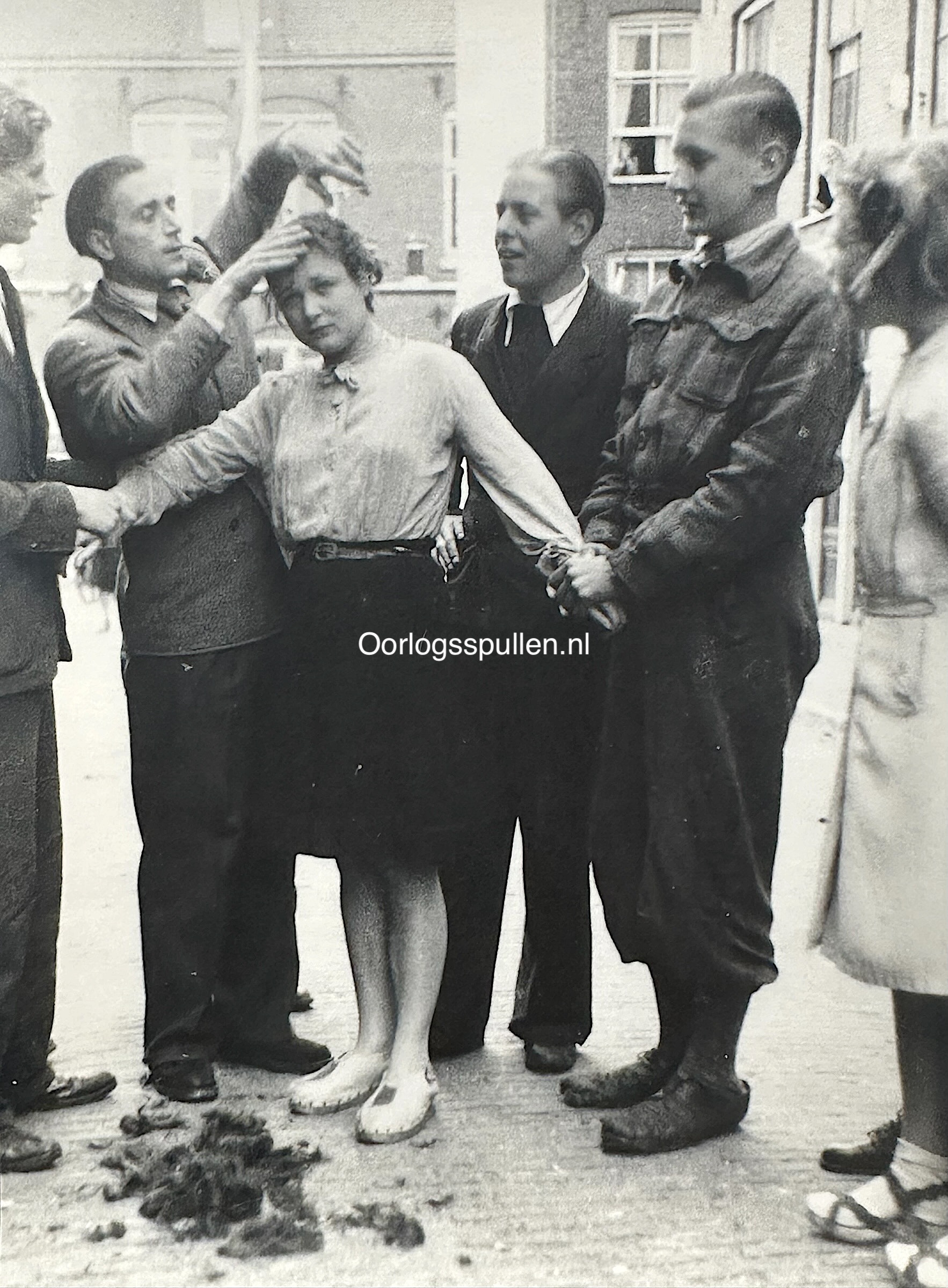Original WWII Dutch rare extensive photo grouping of the liberation of Amsterdam - Afbeelding 5