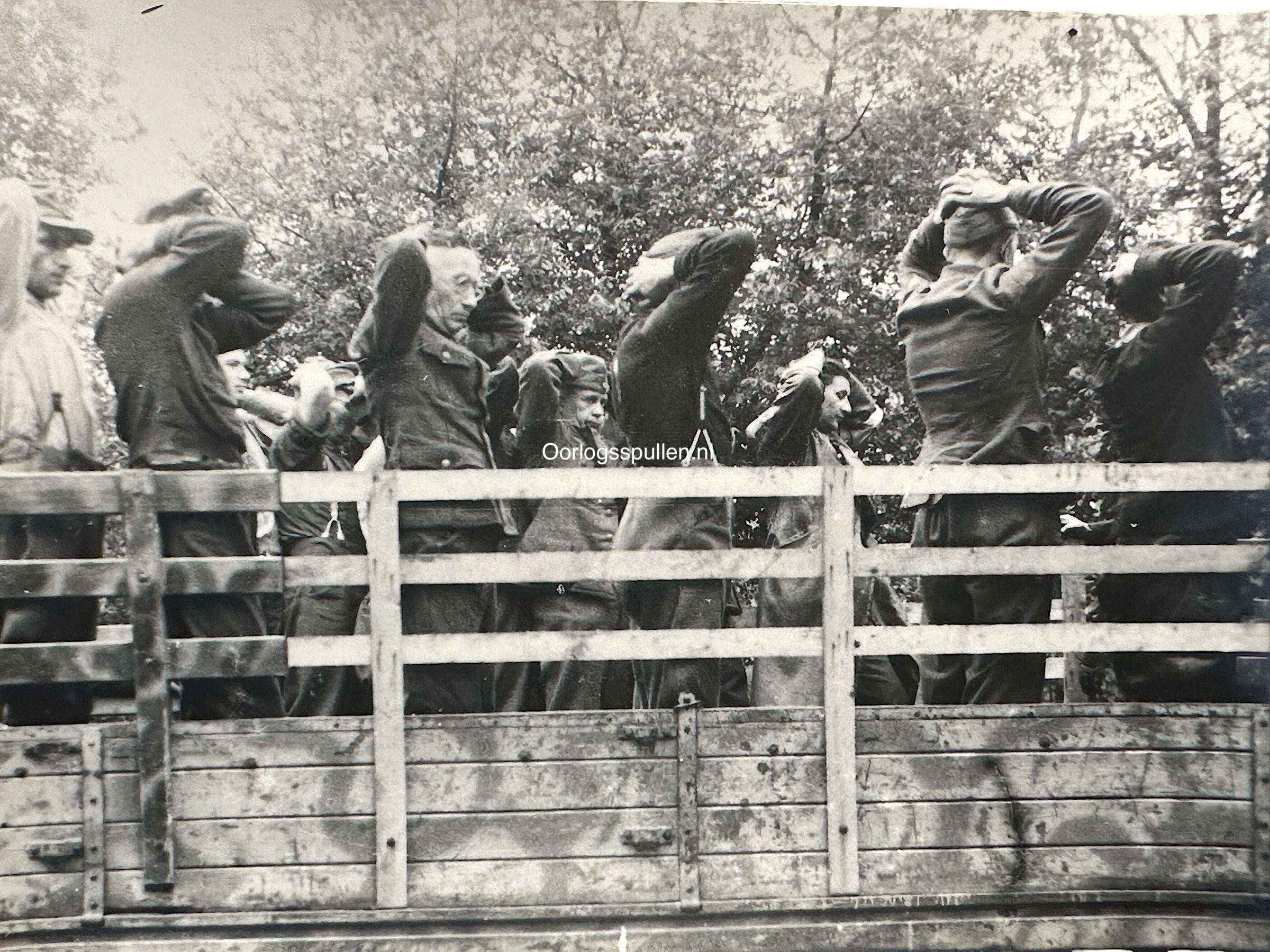 Original WWII Dutch rare extensive photo grouping of the liberation of Amsterdam - Afbeelding 47
