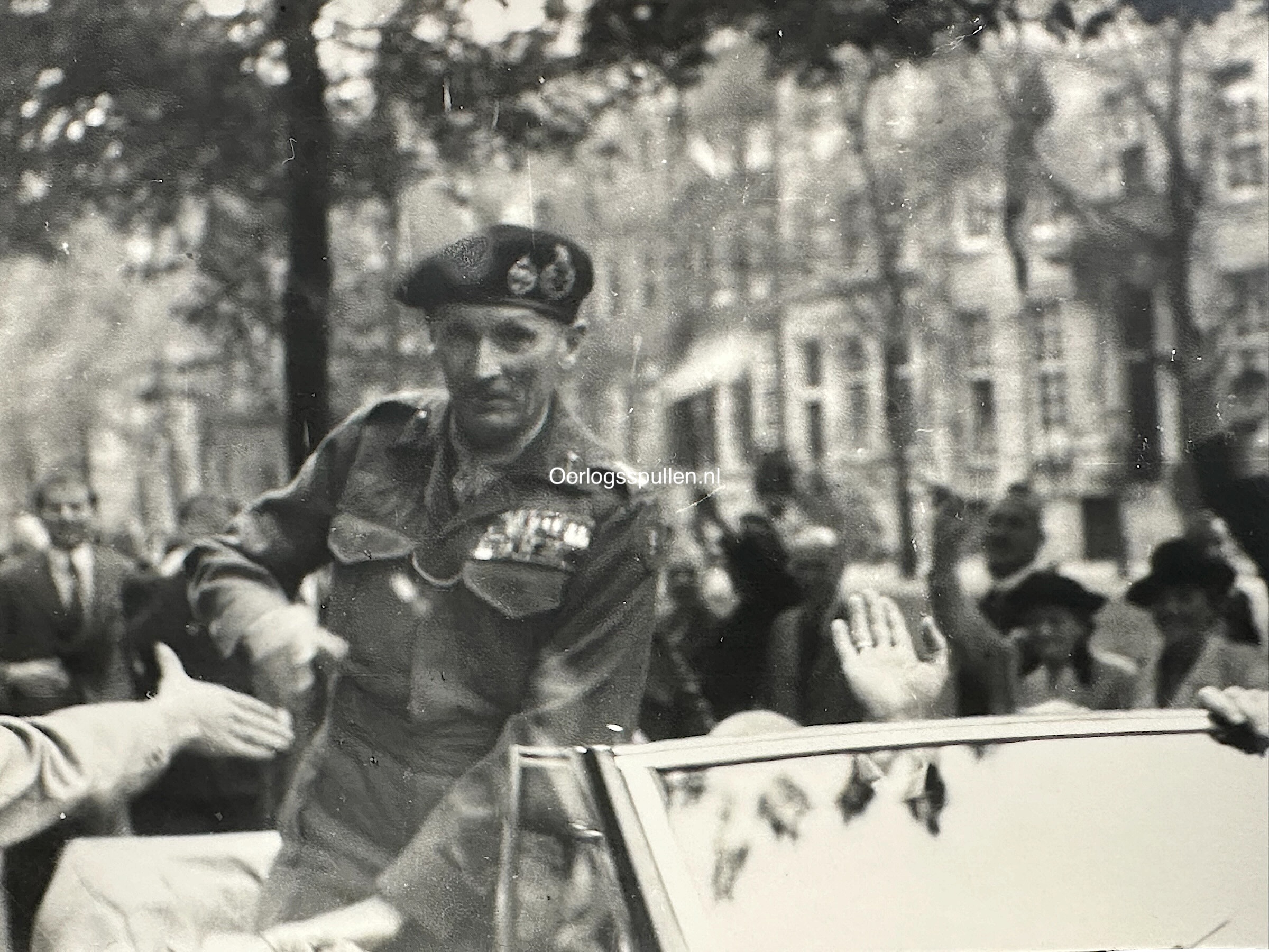 Original WWII Dutch rare extensive photo grouping of the liberation of Amsterdam - Afbeelding 46