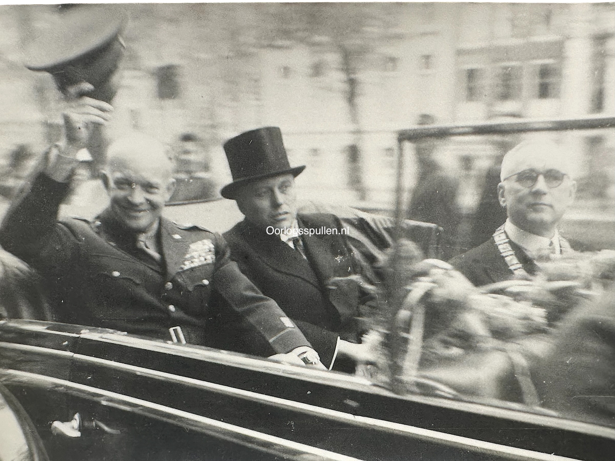 Original WWII Dutch rare extensive photo grouping of the liberation of Amsterdam - Afbeelding 45
