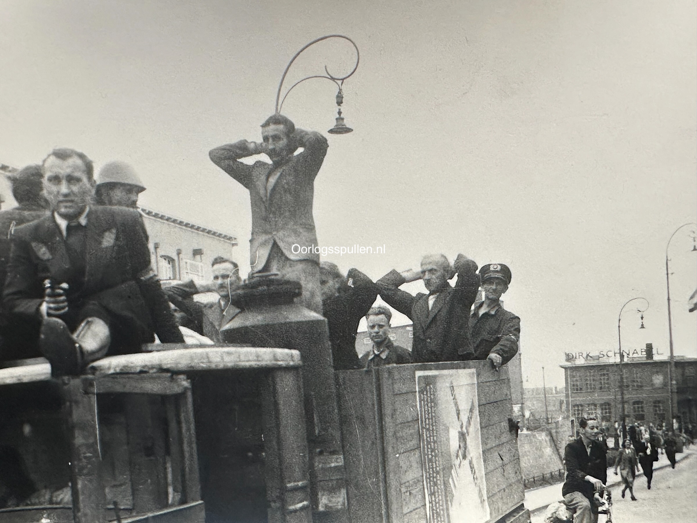 Original WWII Dutch rare extensive photo grouping of the liberation of Amsterdam - Afbeelding 43