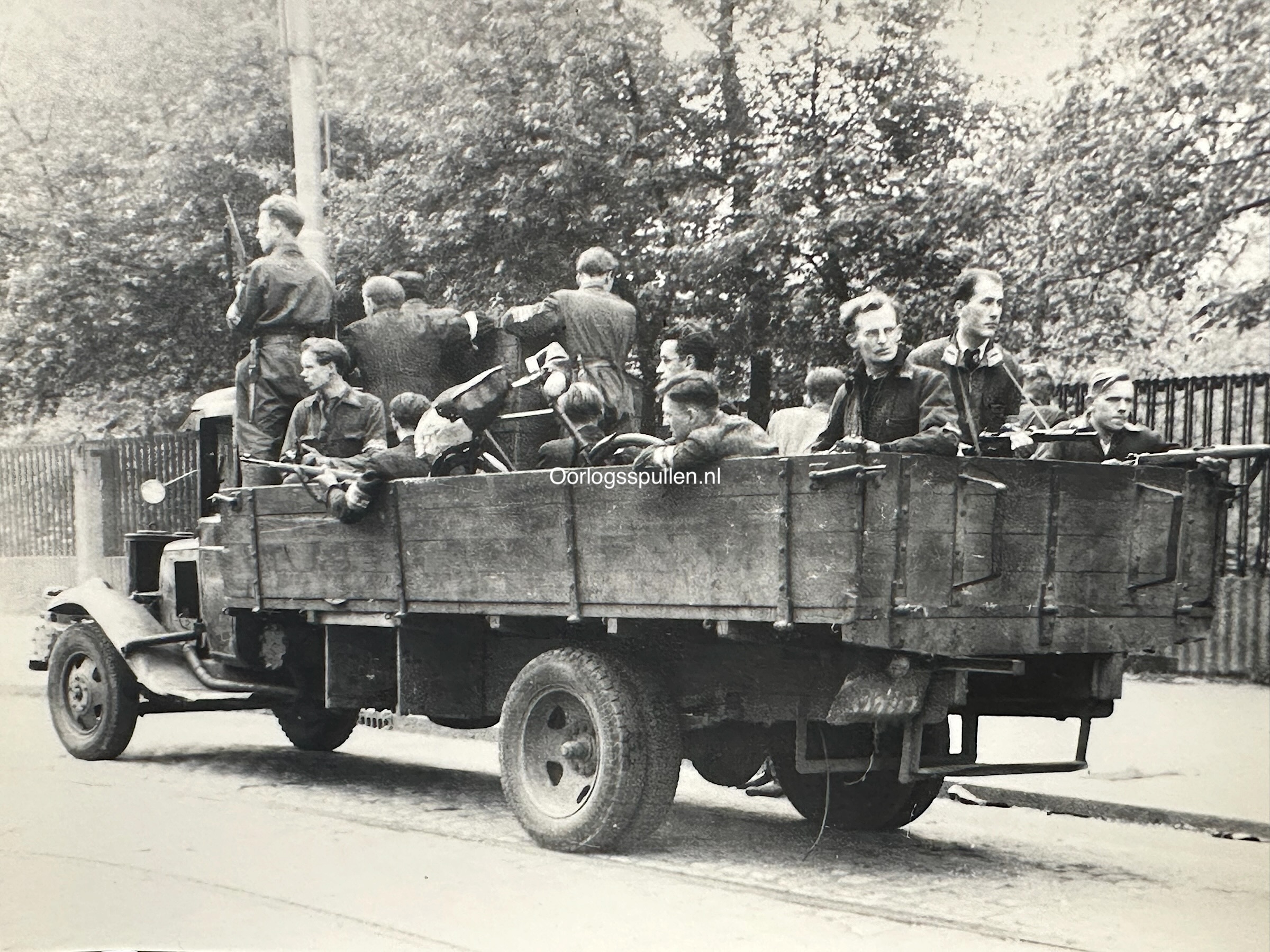 Original WWII Dutch rare extensive photo grouping of the liberation of Amsterdam - Afbeelding 39