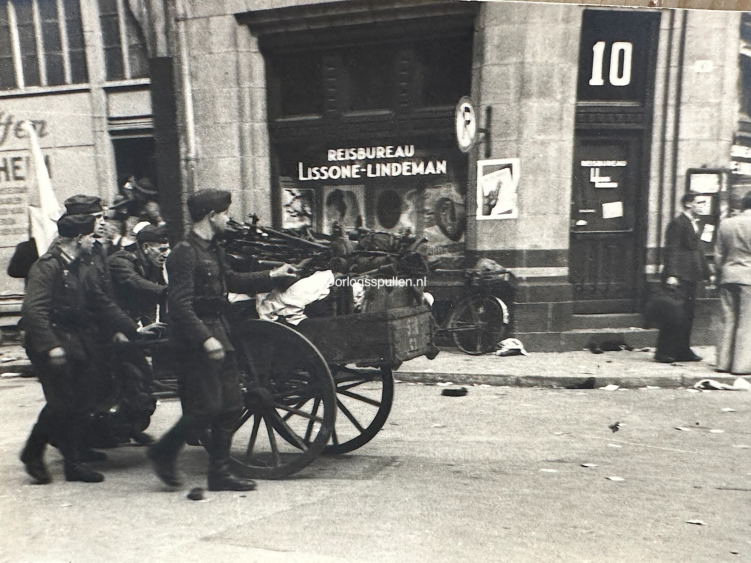 Original WWII Dutch rare extensive photo grouping of the liberation of Amsterdam - Afbeelding 36