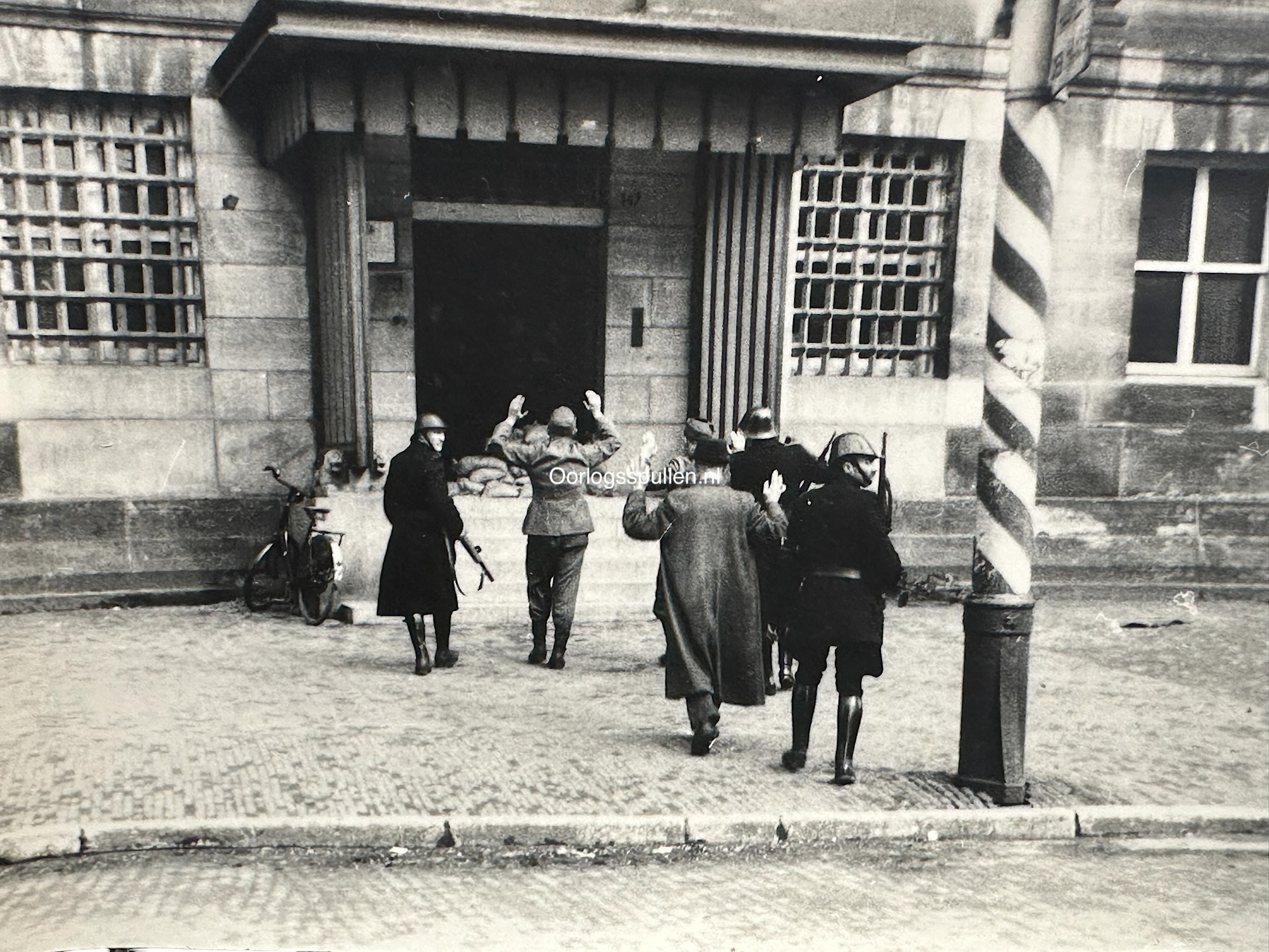Original WWII Dutch rare extensive photo grouping of the liberation of Amsterdam - Afbeelding 32