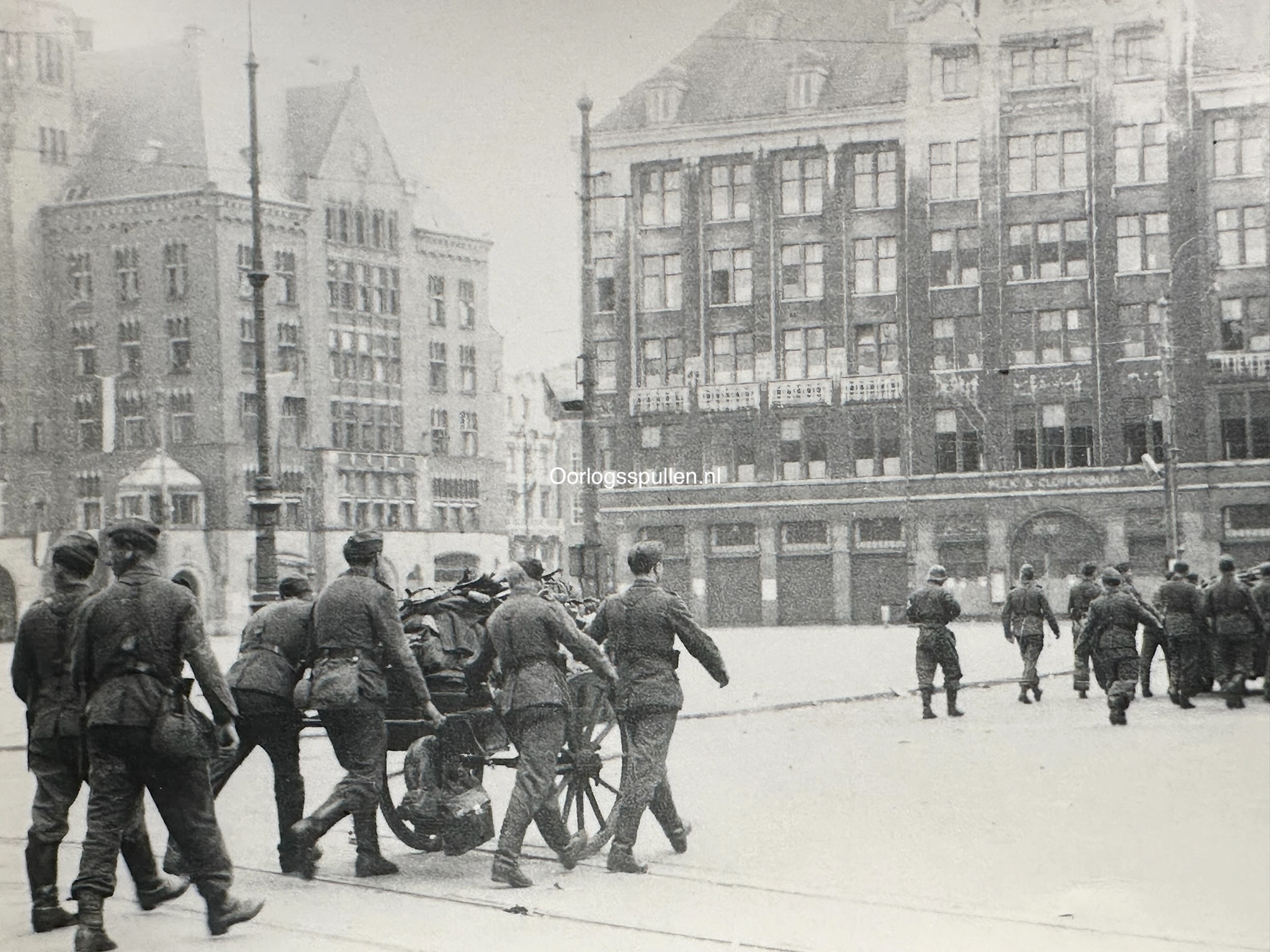 Original WWII Dutch rare extensive photo grouping of the liberation of Amsterdam - Afbeelding 29