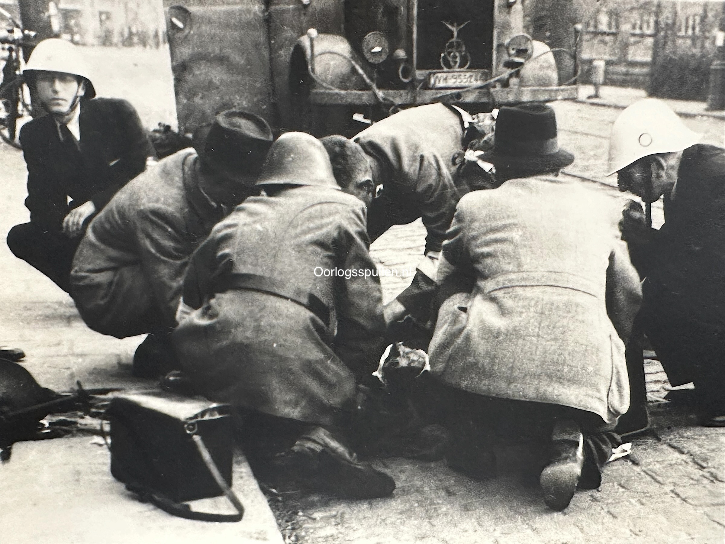 Original WWII Dutch rare extensive photo grouping of the liberation of Amsterdam - Afbeelding 26