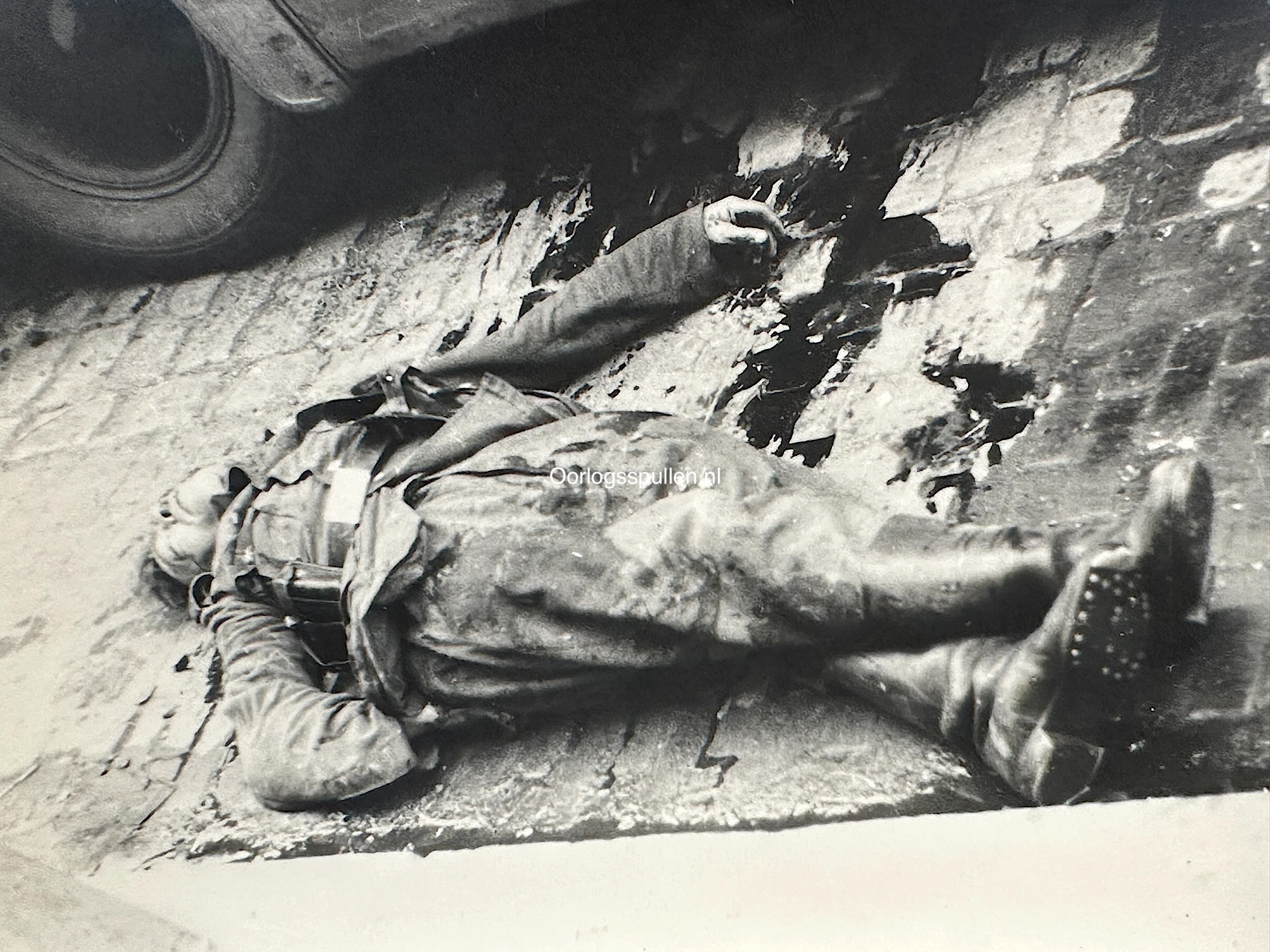 Original WWII Dutch rare extensive photo grouping of the liberation of Amsterdam - Afbeelding 11