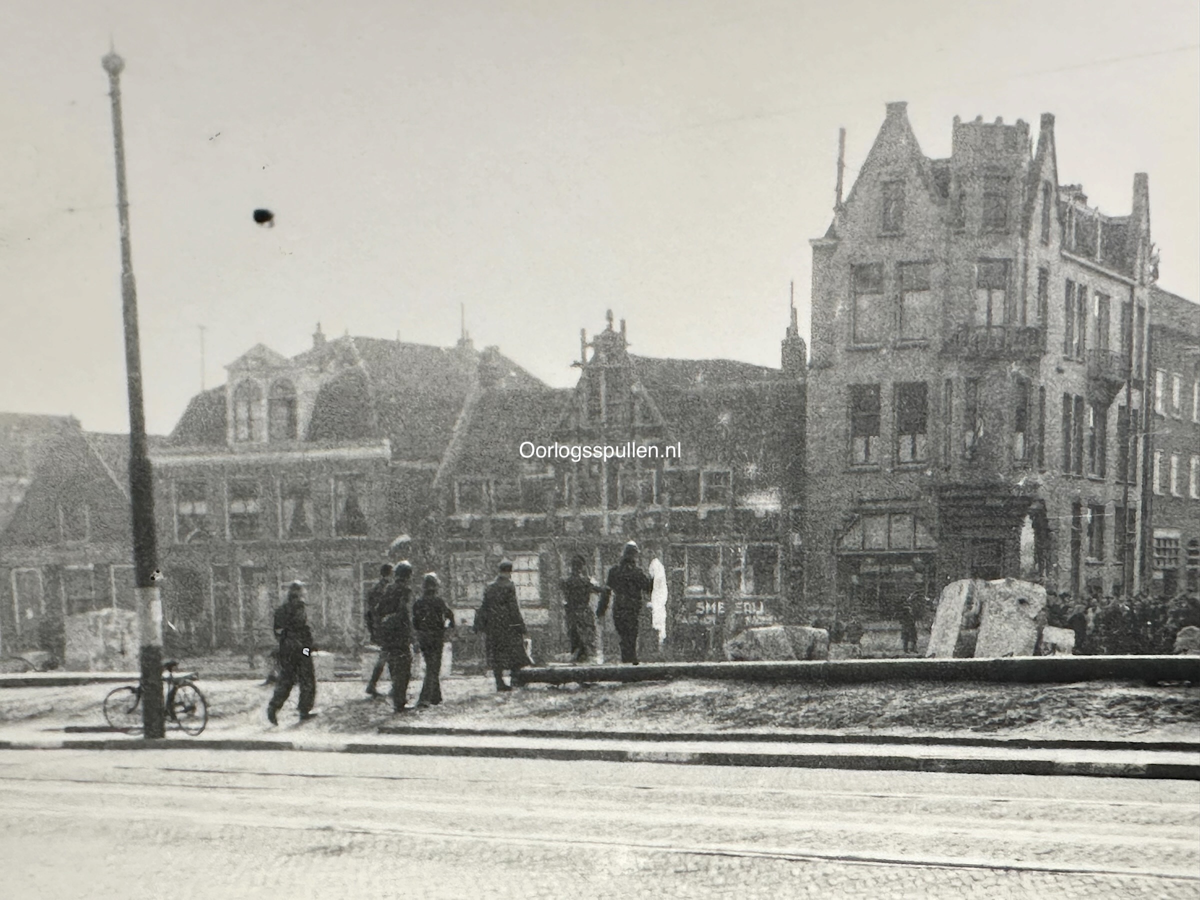Original WWII Dutch rare extensive photo grouping of the liberation of Amsterdam - Afbeelding 7