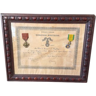Ingelijst Frans Médaille Militaire document uit 1927 met Croix de Guerre 1914-1918.