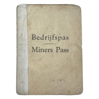 Omslag van origineel bedrijfspas 'Miners Pass' uit Heerlen, 1944-1946