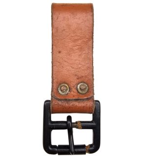 Originele vooroorlogse Nederlandse leger koppelpassant vóór 1940 van bruin leer met zwart metalen gesp voor verzamelaars van Nederlandse militaria