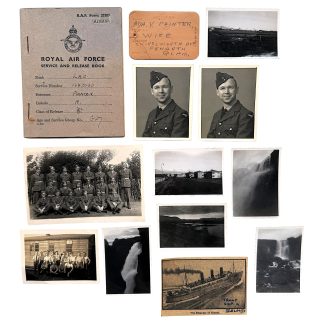 RAF Service and Release Book en foto's van L.A.C. Alfred Painter, Reykjavik IJsland
