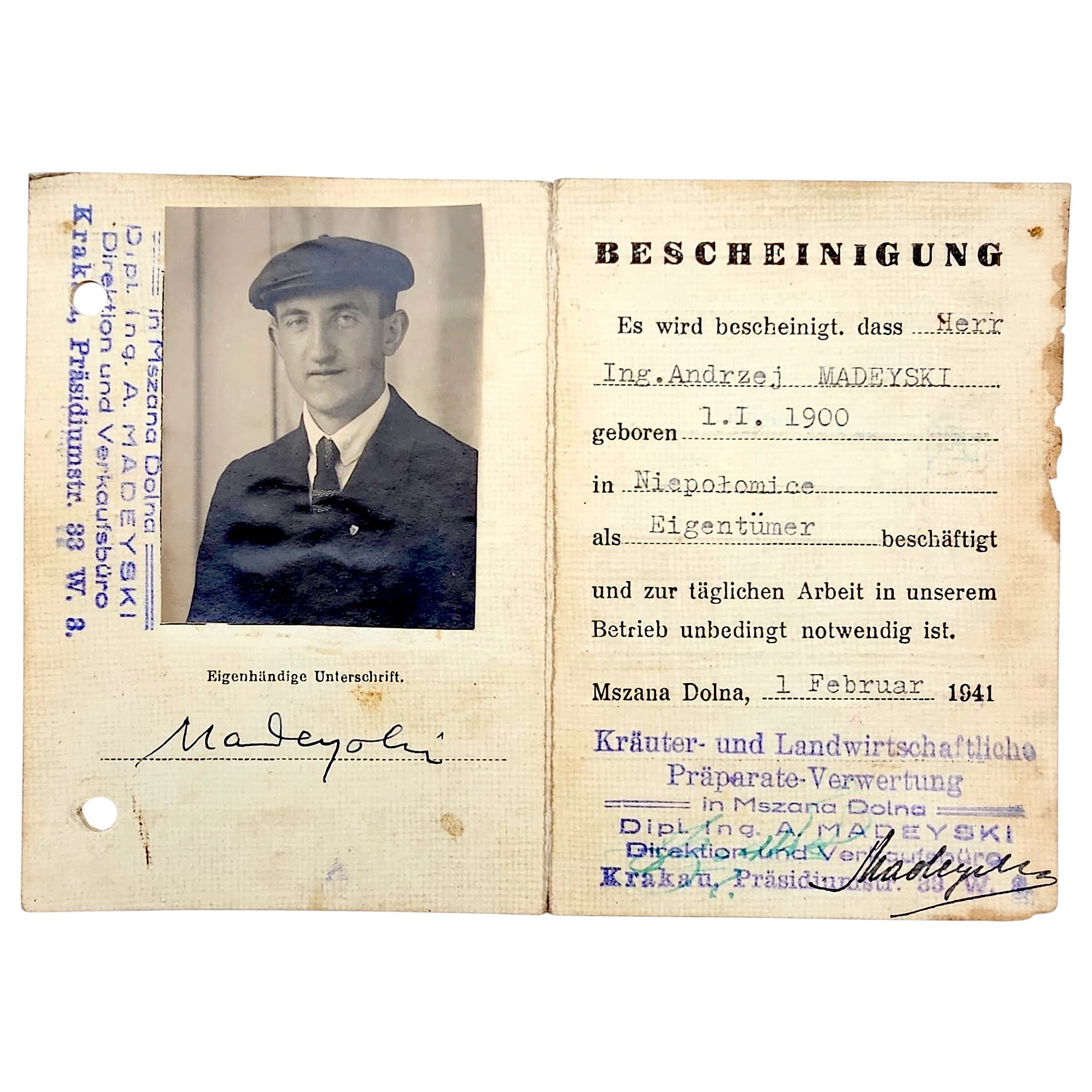Geopend Duits document met pasfoto, naam Madeyski en stempels uit bezet Polen