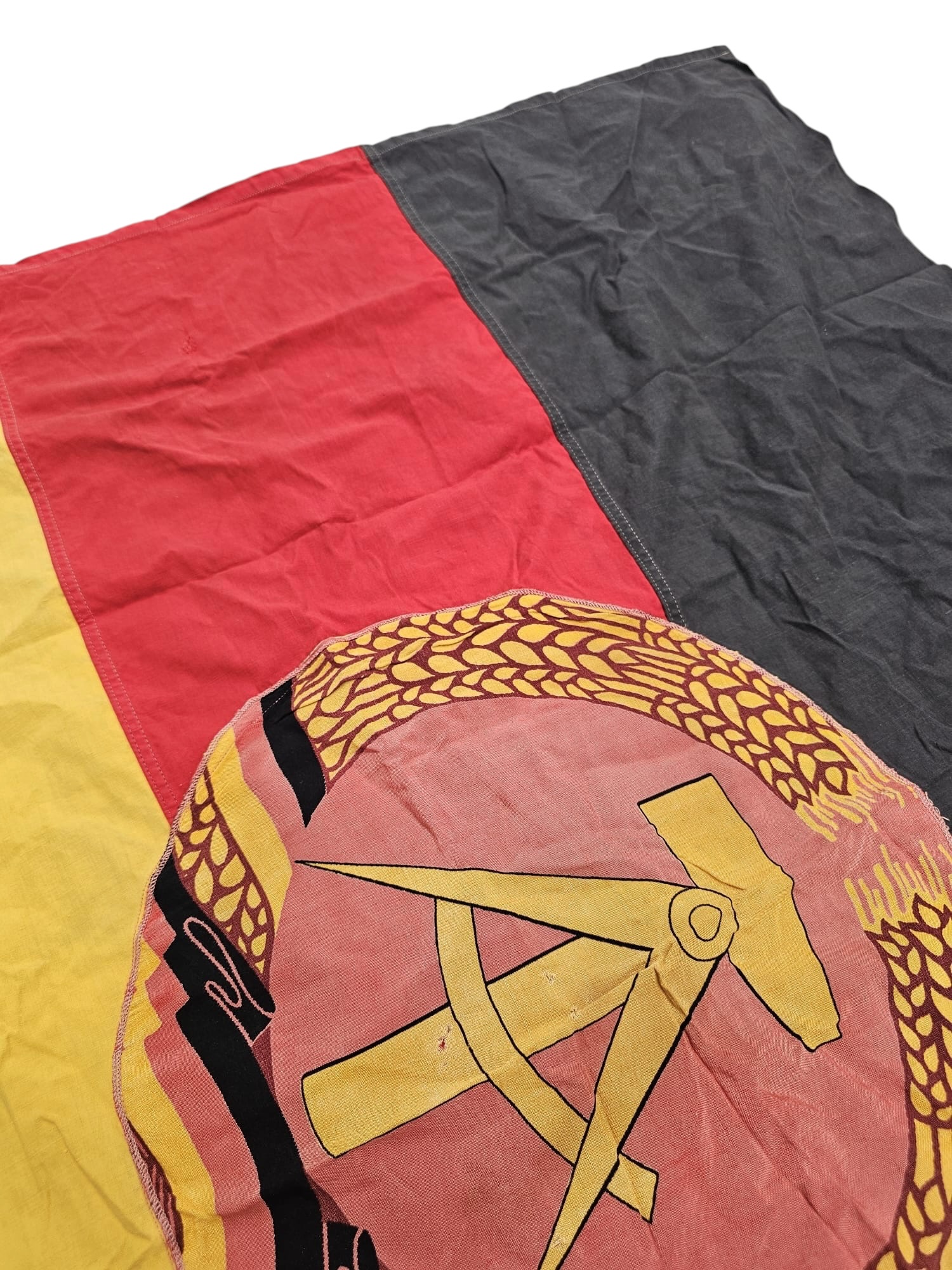 Original East German DDR early National Flag - Afbeelding 3